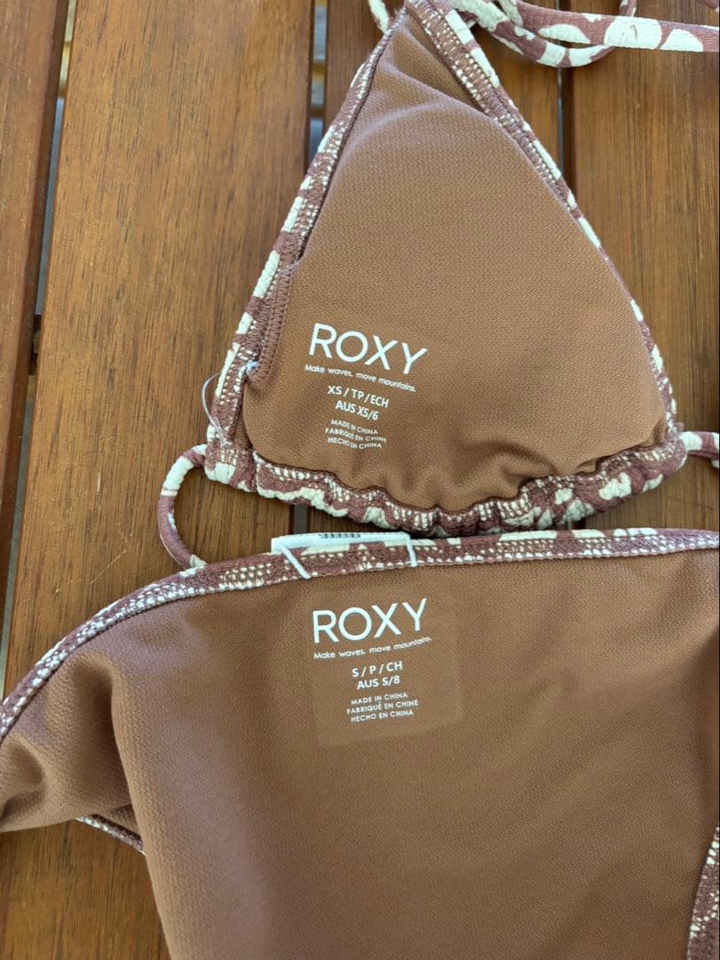 Roxy ビキニ　未使用タグ付き