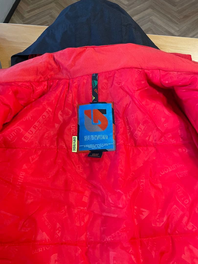 スノーボードウェア　Burton キッズ用　サイズ140