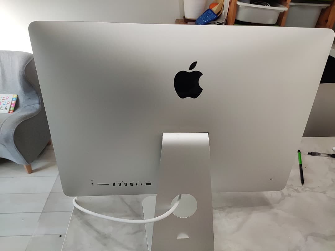 iMac Retina 4K 21.5インチ　2019