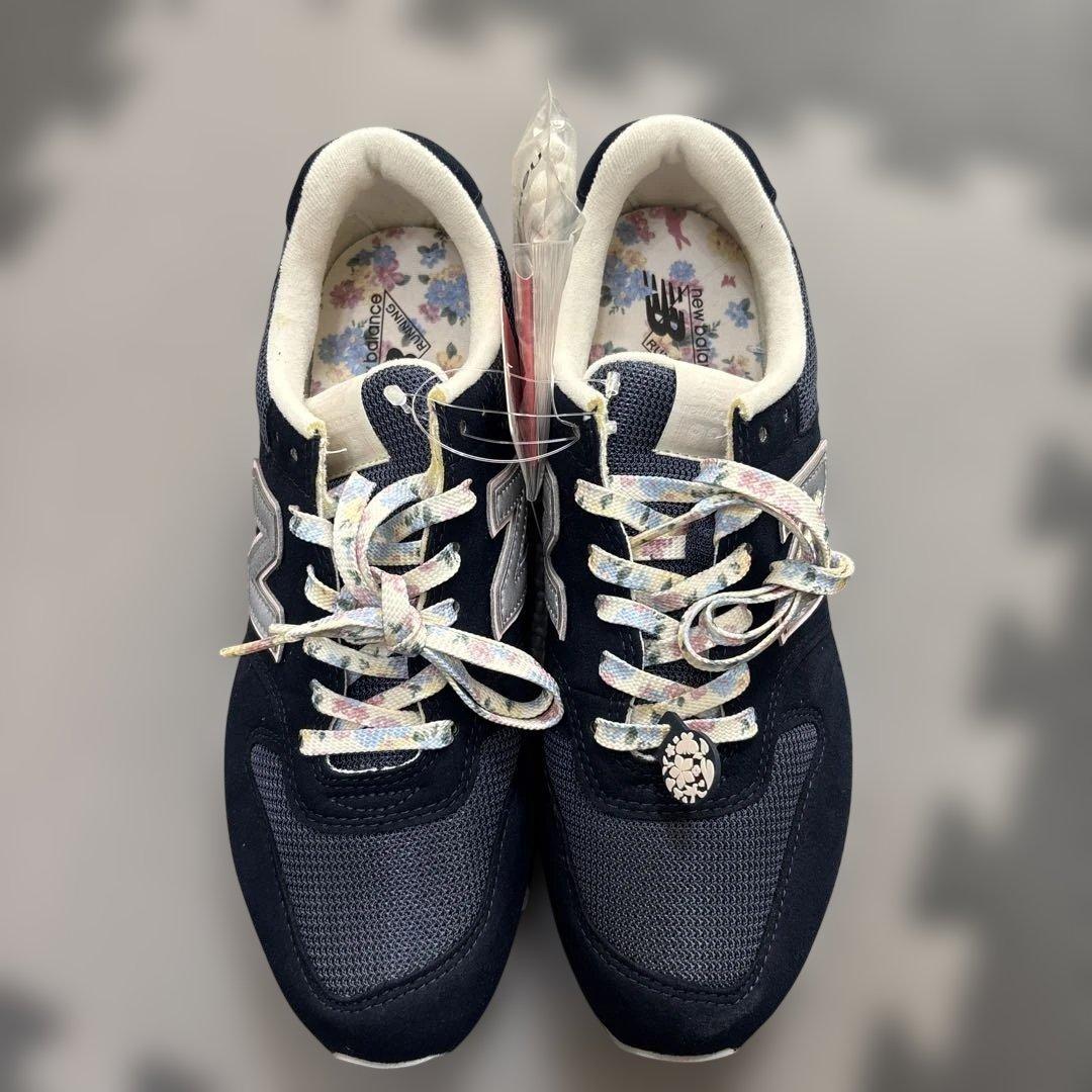 値下げ中！！newbalance×earthのコラボスニーカー 24.5cm