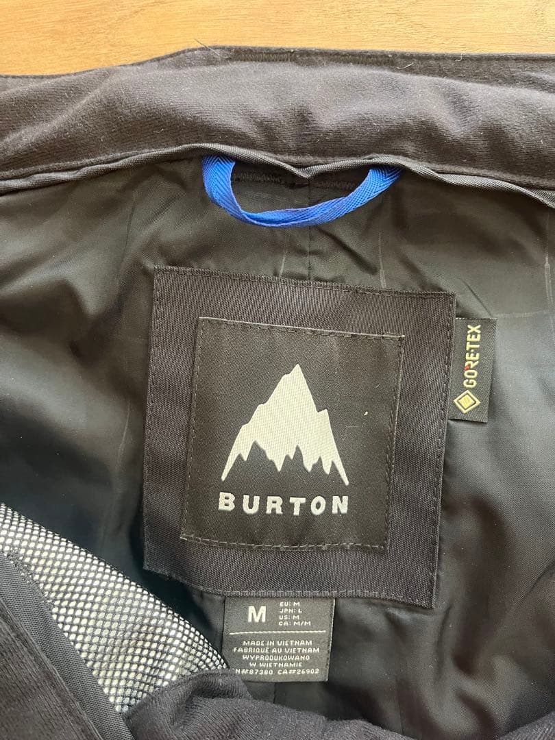 バートン　2024スノーボードウェアMサイズ上下セット