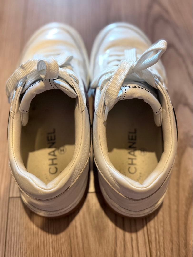 CHANEL レザー スニーカー CCロゴ ホワイト サイズ37