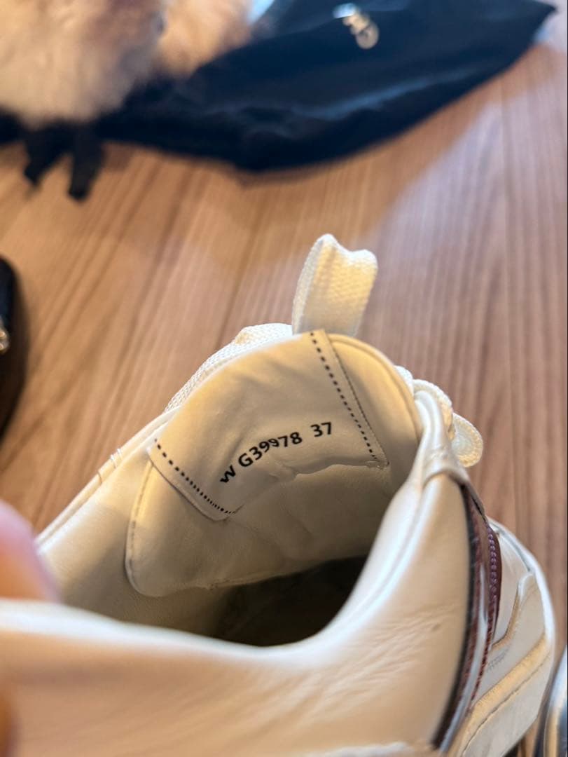 CHANEL レザー スニーカー CCロゴ ホワイト サイズ37