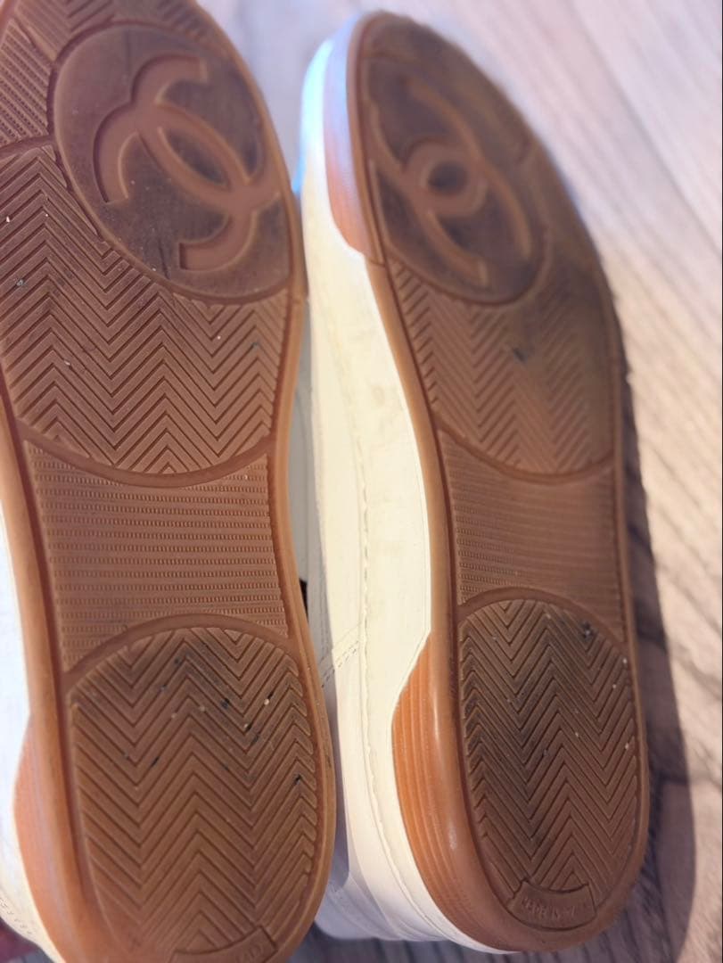 CHANEL レザー スニーカー CCロゴ ホワイト サイズ37