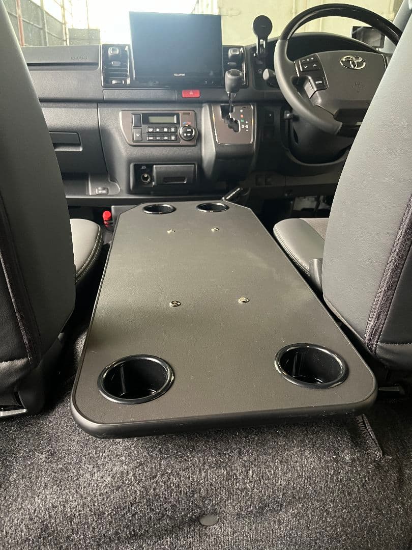 ハイエース　200系　ナロー標準　センターコンソール　フラットテーブル　ロング黒