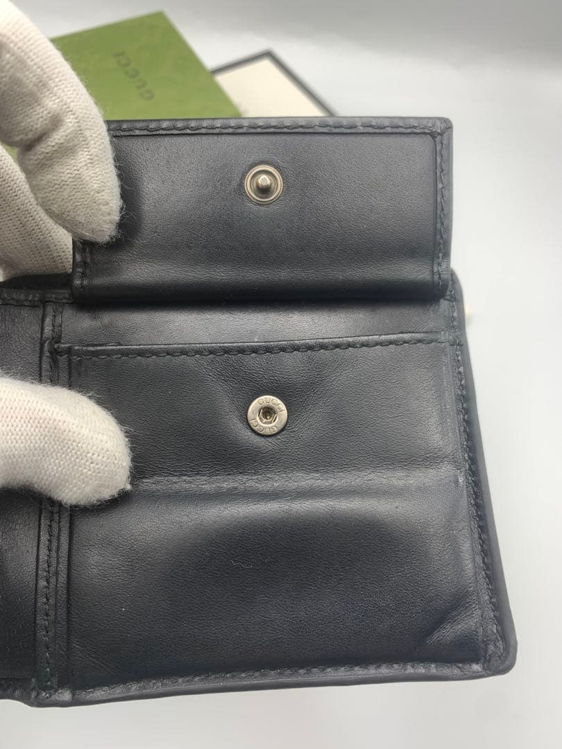 GUCCI 二つ折り財布　キングスネーク　ベージュ系　GGスプリーム