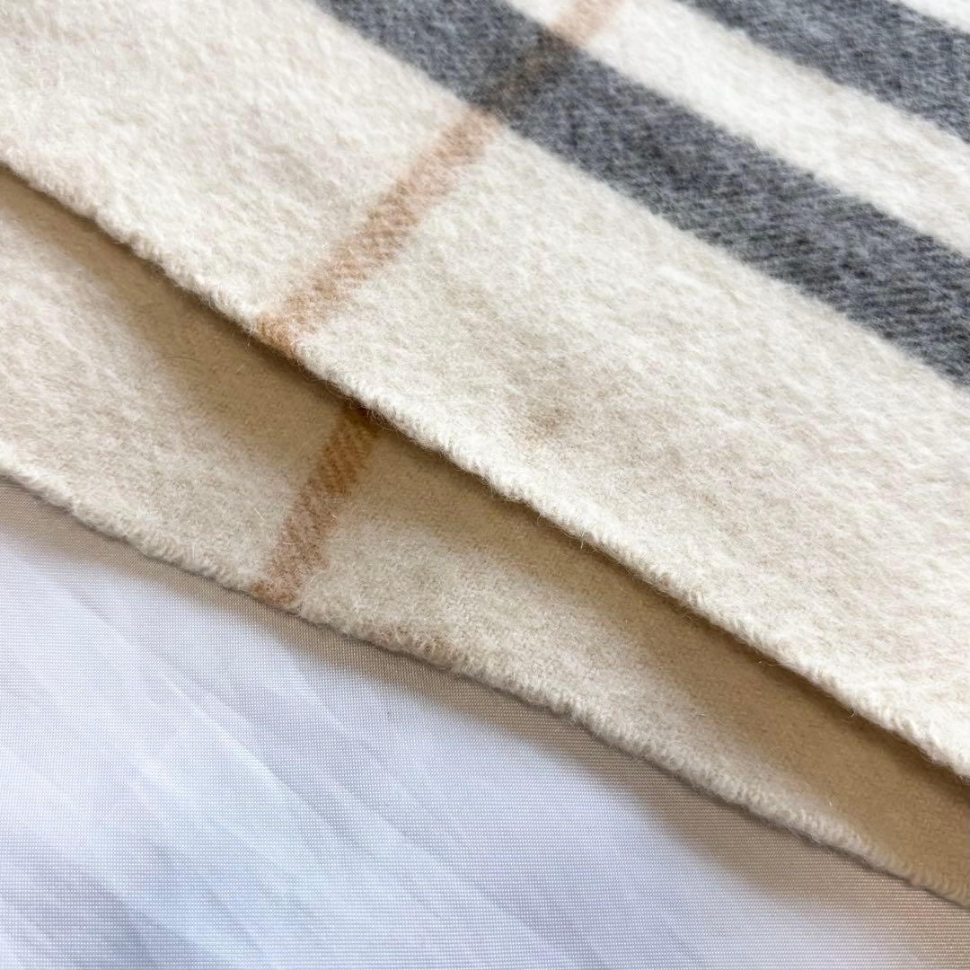 【人気】　バーバリー　カシミヤ100％　マフラー　メガチェック　英製　アイボリー