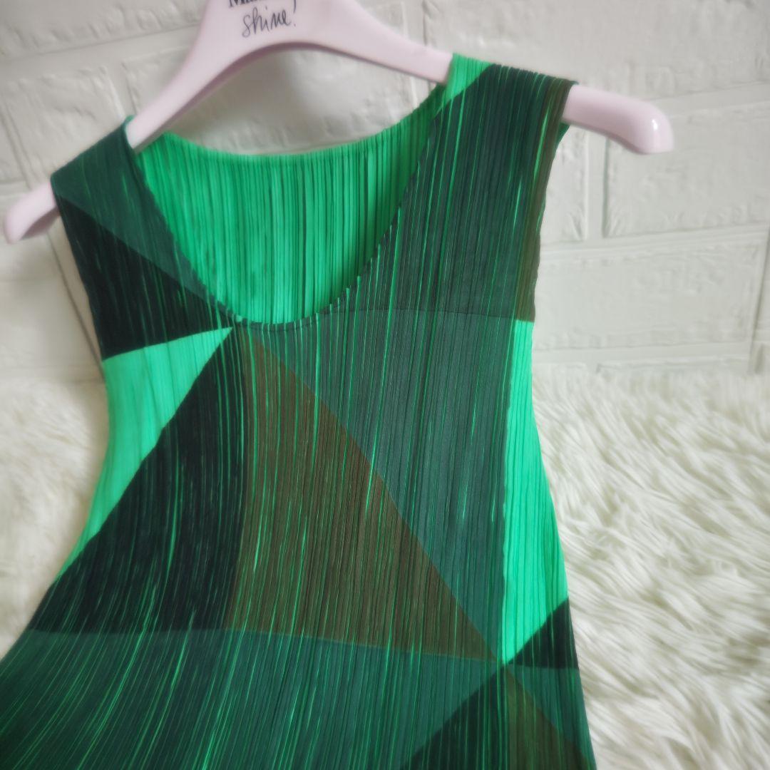 PLEATS PLEASE! プリーツノースリーブチュニック