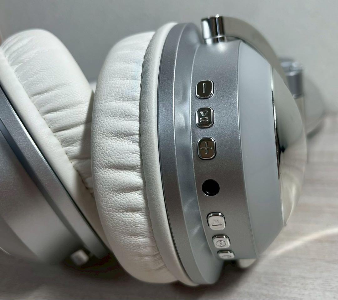 アリアナ・グランデ 限定モデル AXENT WEAR ネコ耳 ヘッドフォン