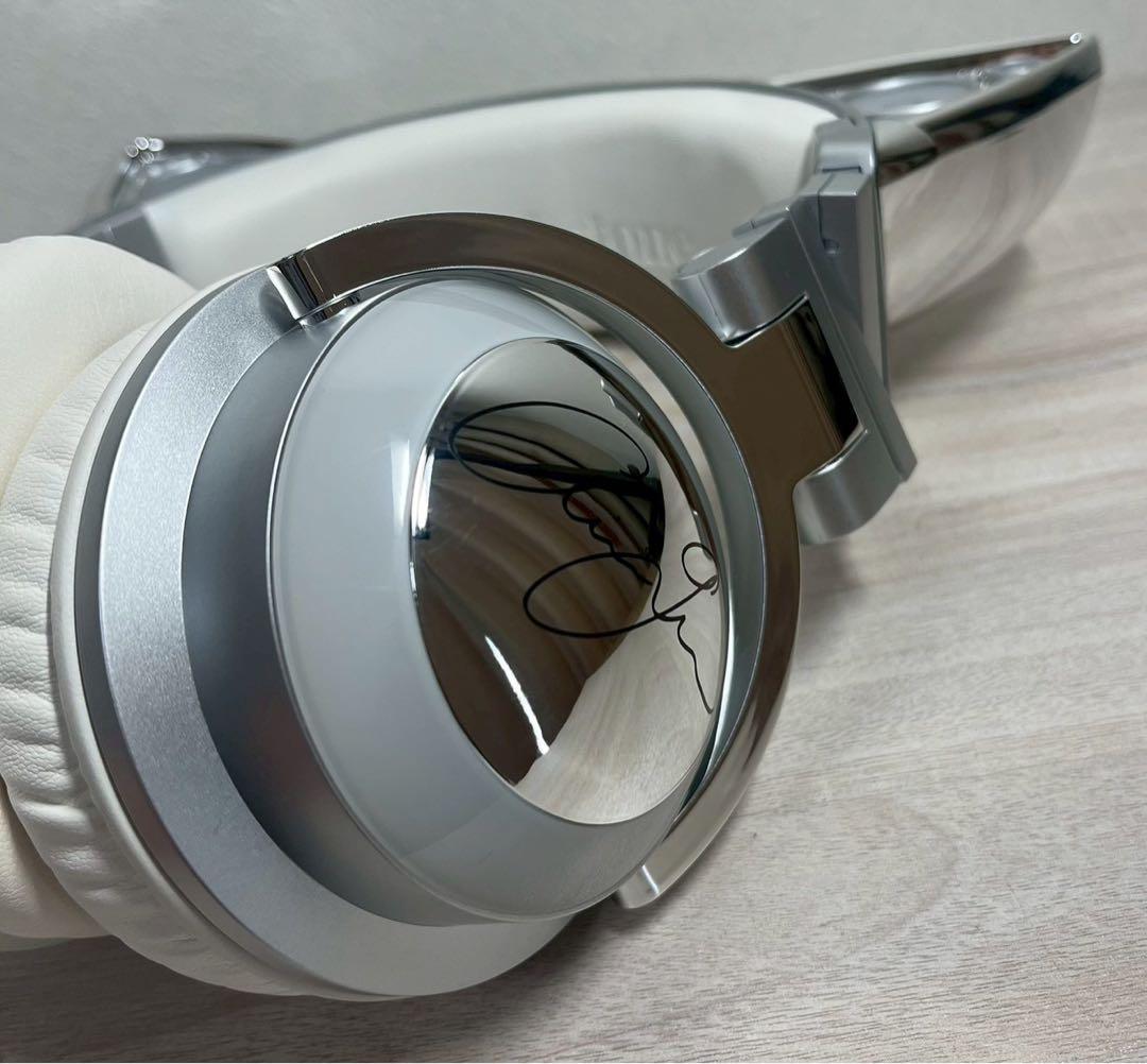 アリアナ・グランデ 限定モデル AXENT WEAR ネコ耳 ヘッドフォン