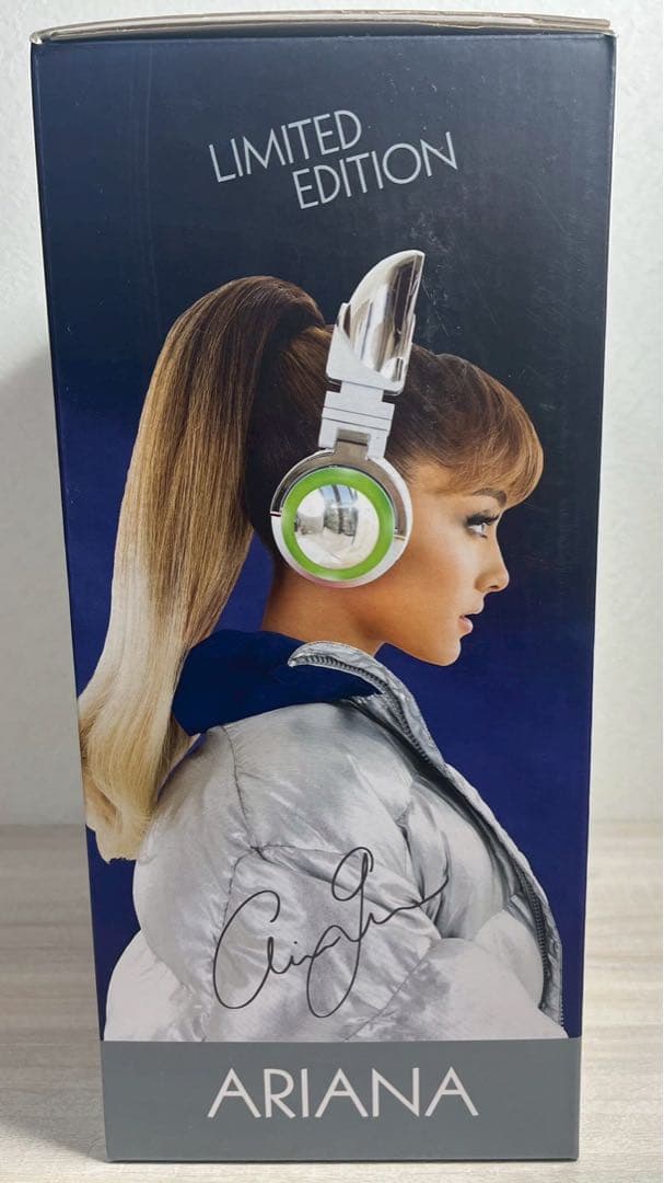 アリアナ・グランデ 限定モデル AXENT WEAR ネコ耳 ヘッドフォン