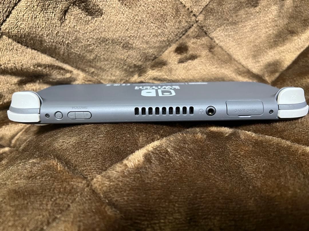 【本体のみ】Nintendo Switch Lite【スイッチライト】