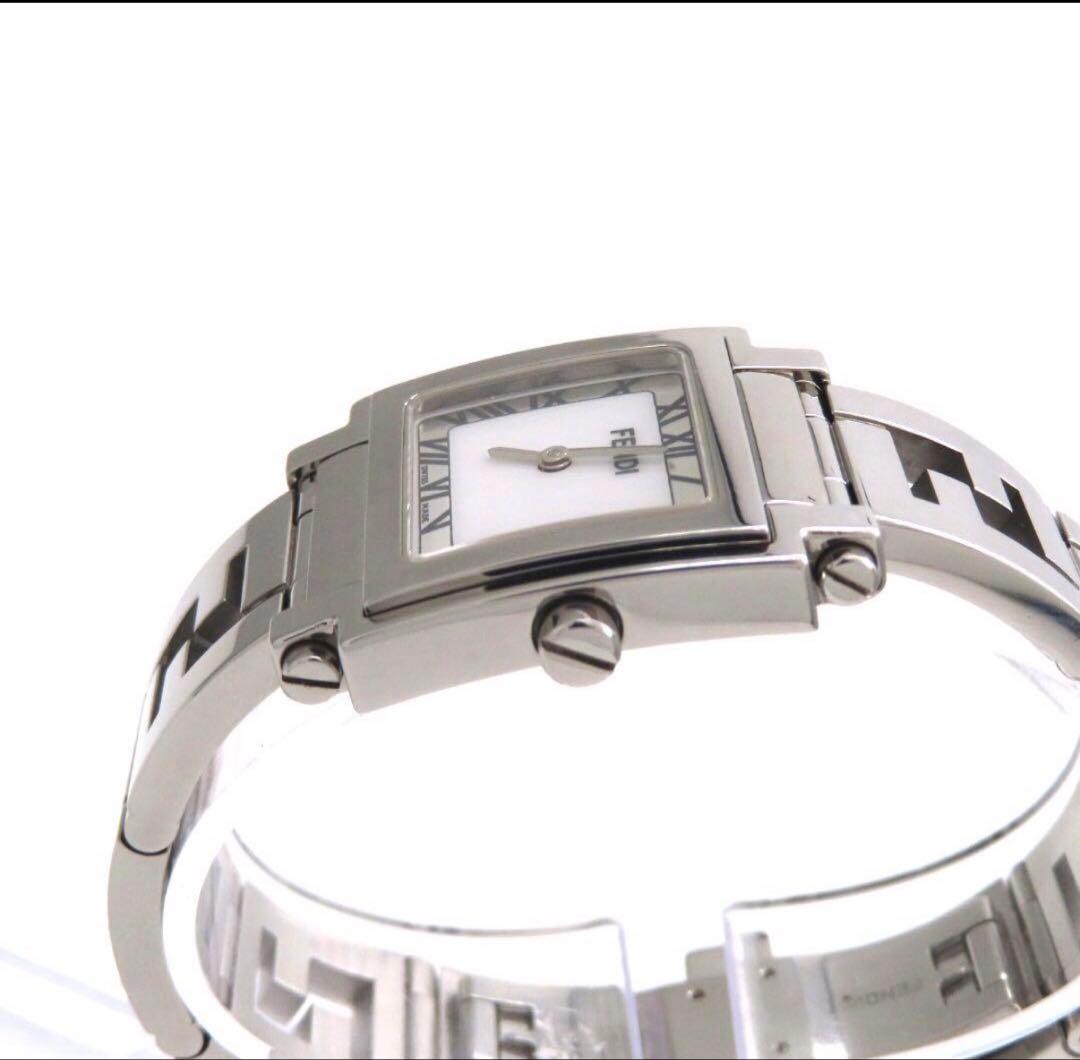 美品 保証書ありFENDI スクエア型 腕時計