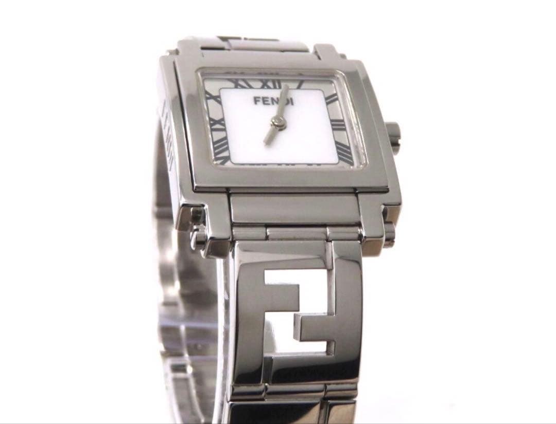 美品 保証書ありFENDI スクエア型 腕時計