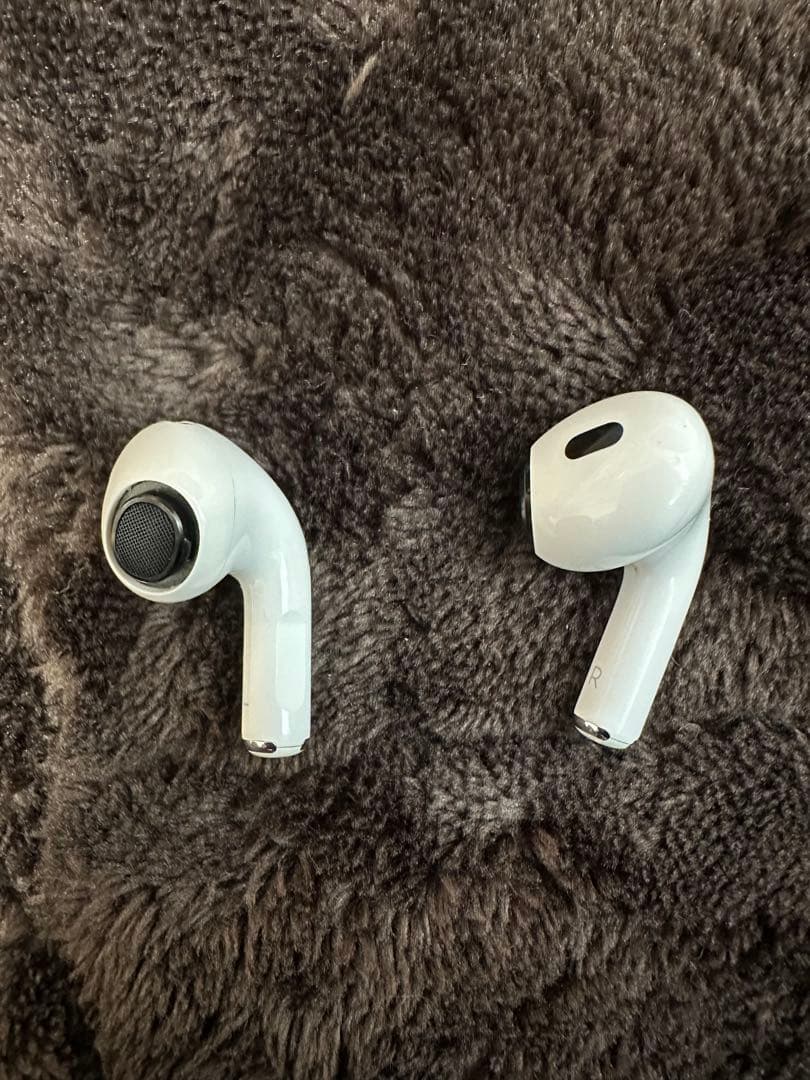 Apple AirPods Pro（第2世代） ​​​​​​​ ホワイト
