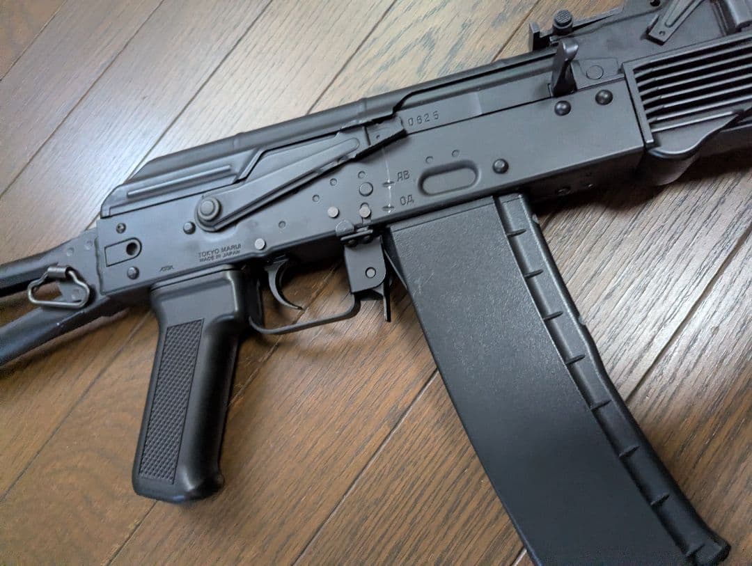 東京マルイ　次世代電動ガン　AK102