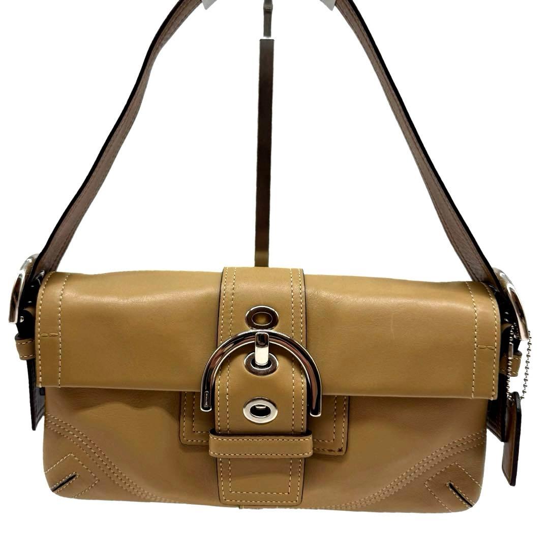 希少 コーチ アクセサリーポーチ ワンショルダー キャメル ソーホー チャーム付