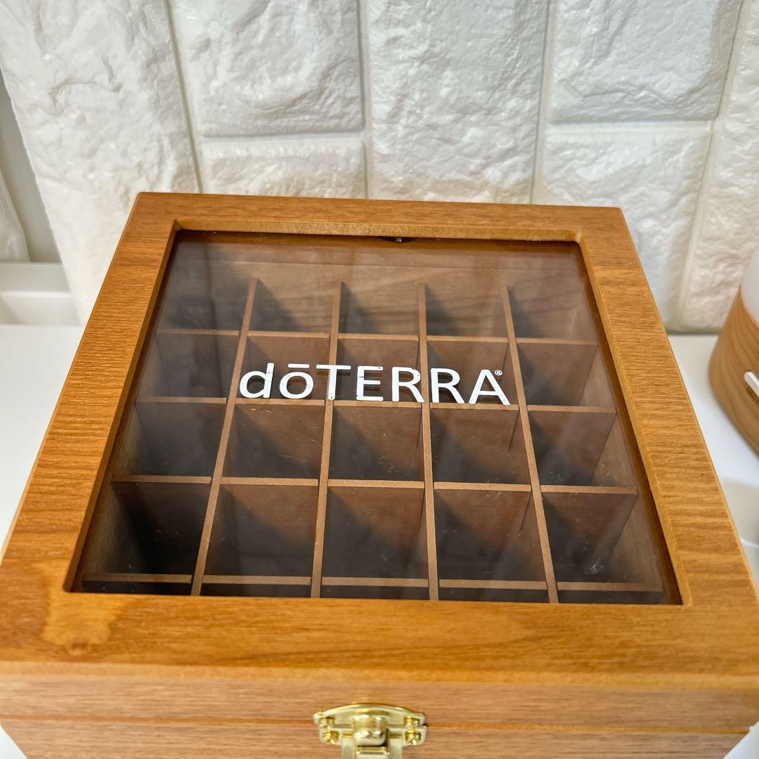 ⚠︎jeekプロフ必読でm(_ _)m⚠︎エッセンシャルオイル　木箱　開封済