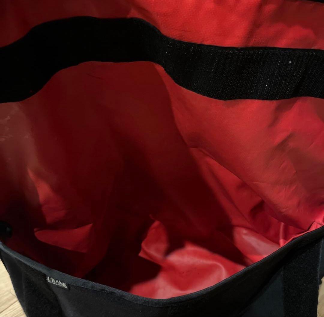 美品　CRANK メッセンジャーバッグ　solo Mサイズ