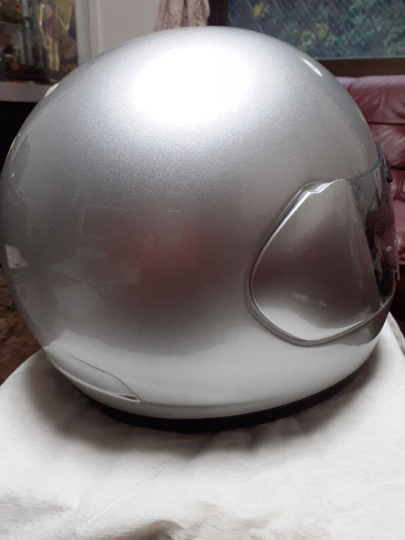 Arai UR Series フルフェイスヘルメット シルバー