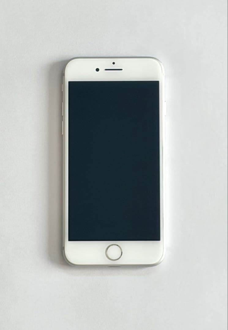 iPhone 8 64G ホワイト