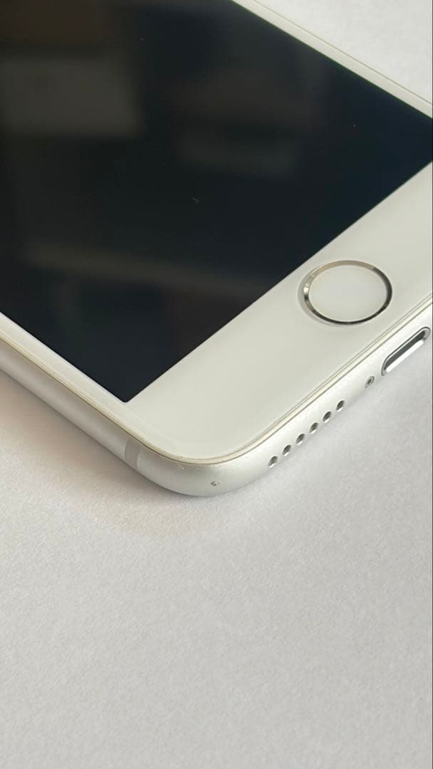 iPhone 8 64G ホワイト