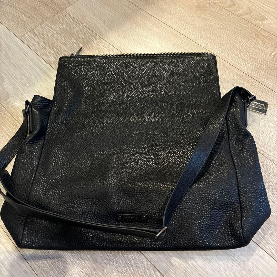 COACH ブラックレザーバッグ