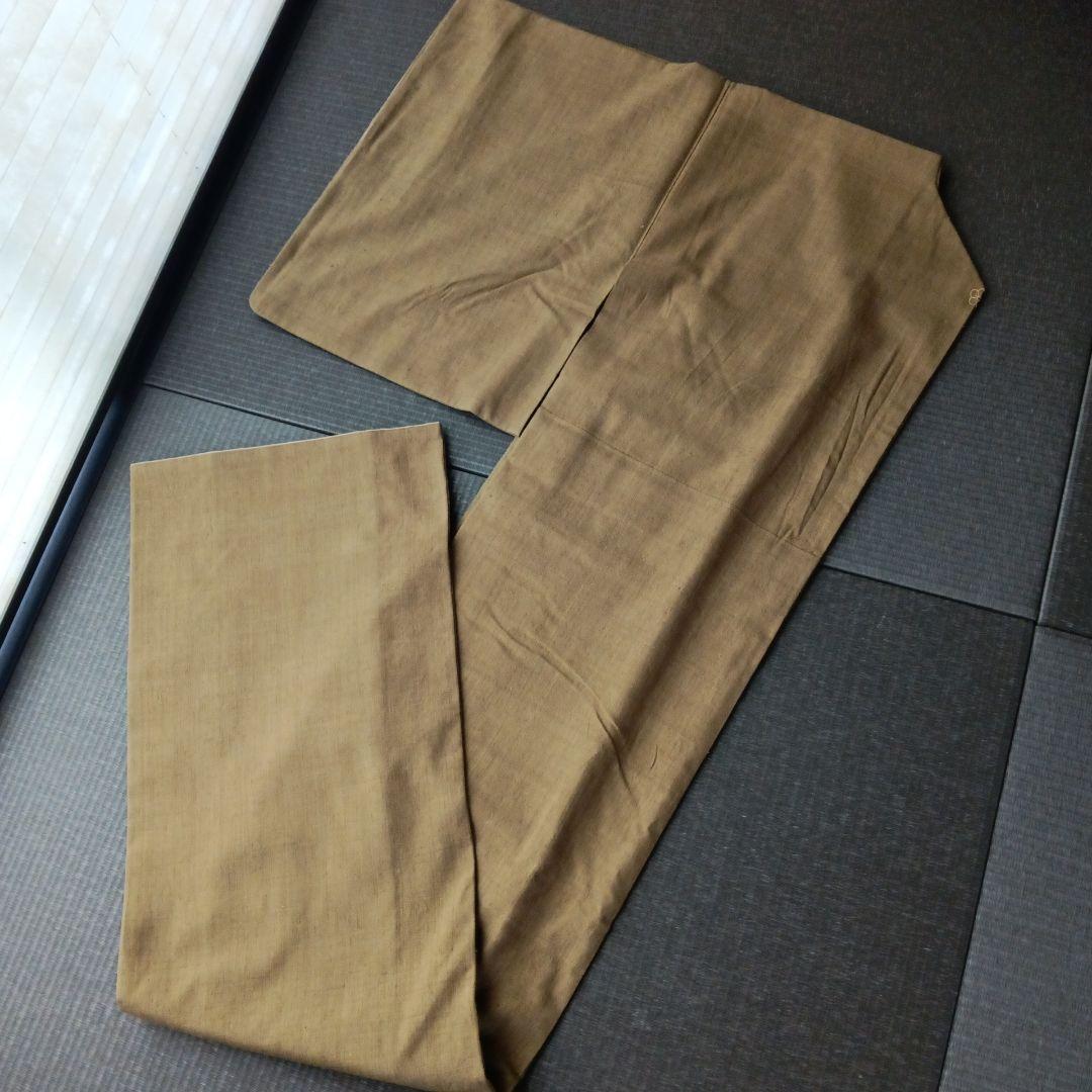 結城紬（との事で購入しております）色無地　紬　鶯茶色　梅幸茶　刺繍一つ紋入り