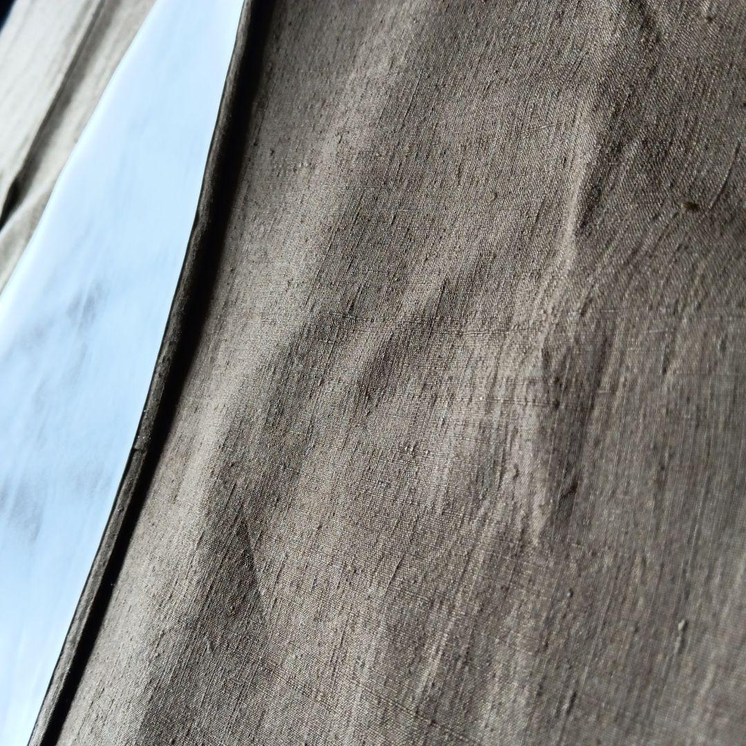 結城紬（との事で購入しております）色無地　紬　鶯茶色　梅幸茶　刺繍一つ紋入り