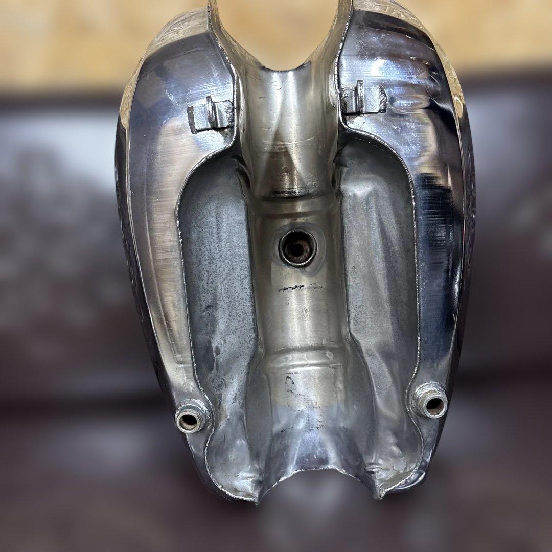 T*i様 土日限定オークション　カワサキ　w1s w1sa w3 タンク　メッキ