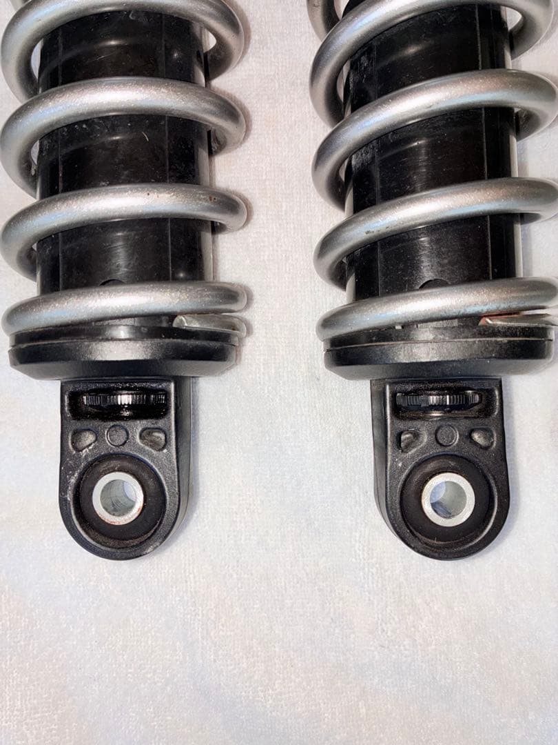 ZRX1200 DAEG ダエグKYB サスペンション 2個セット