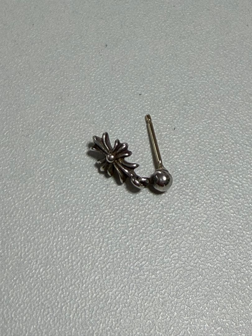 クロムハーツ タイニーE CHプラス ドロップイヤリング(ピアス)