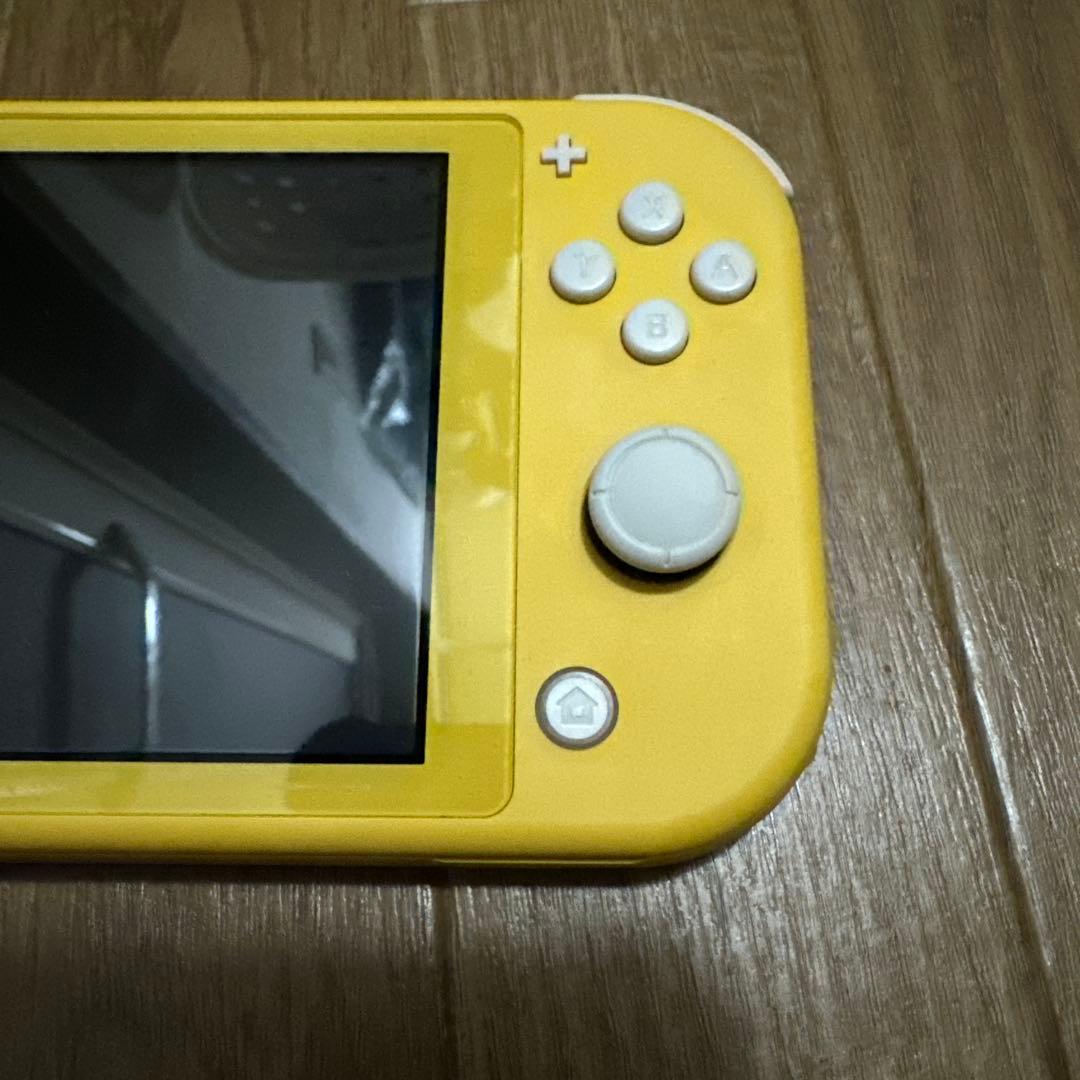 【美品】Switch Lite イエロー 本体 (本体カバー付属)
