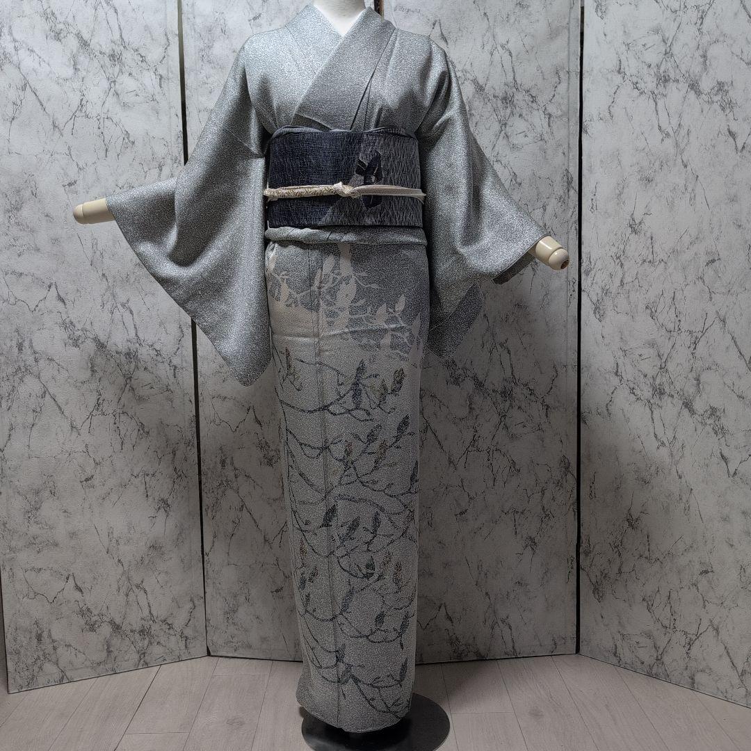 エズ様正絹、付け下げ、訪問着、 蕾柄、シック淡いお色目 洒落一つ紋