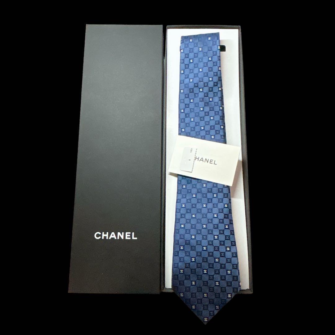 未使用 シャネル ネクタイ ココマーク総柄 箱 ショッパー付き ネイビー