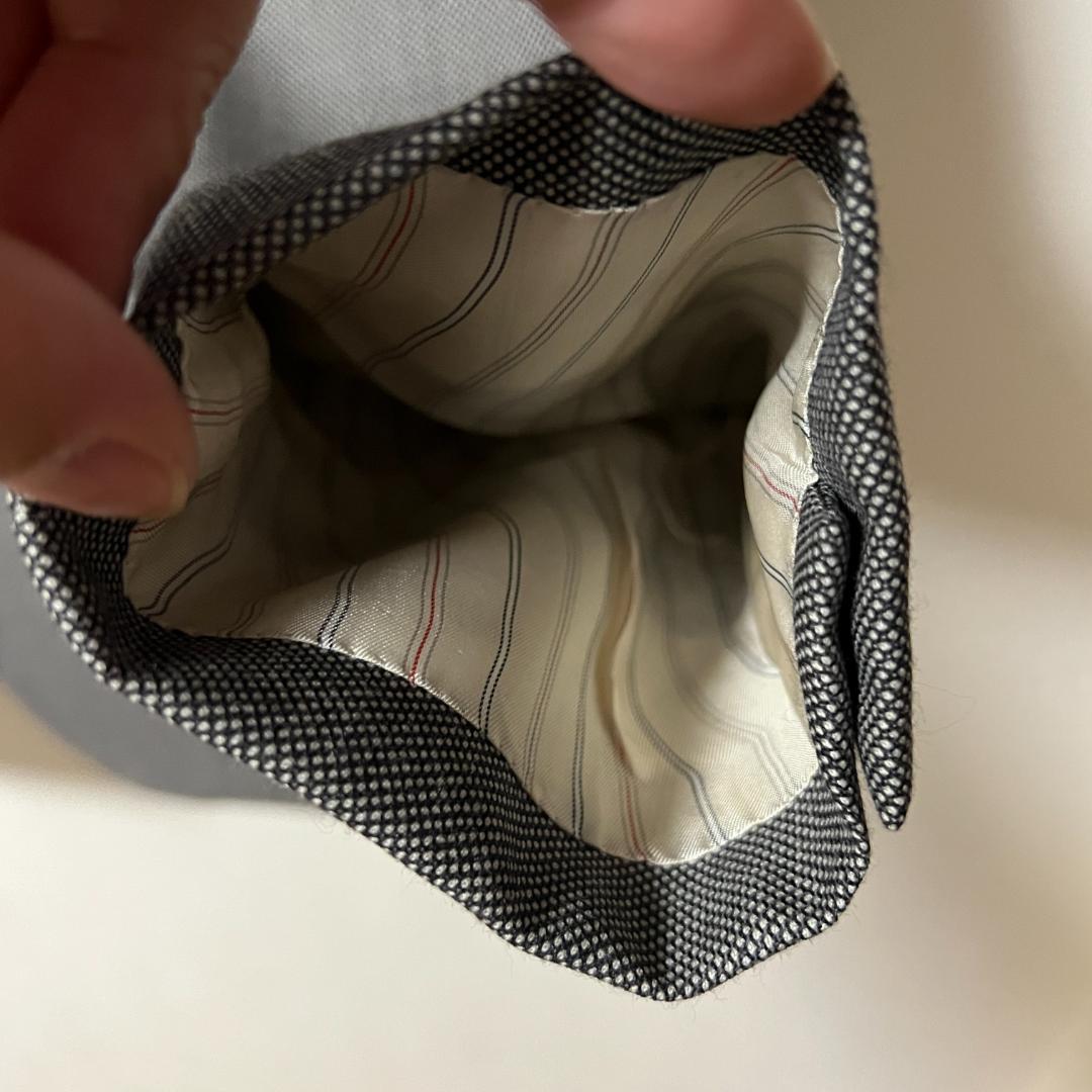 【新品、未使用】ビジネススーツ灰色極細チェック柄（バーバリーブラックレーベル）