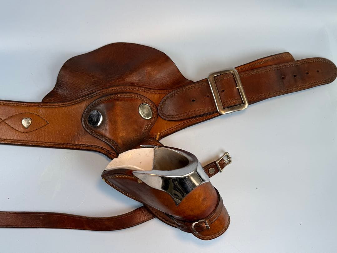 ファストドロー用カスタムホルスター　U.S ERNIE.HILL製（Used)