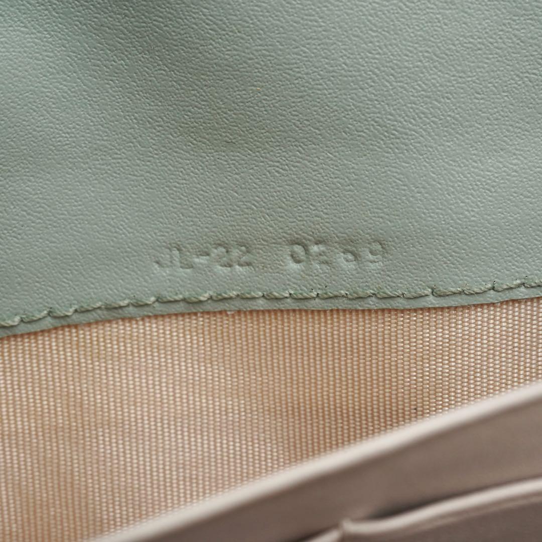 【極美品】Ferragamo 定期付　フラップ　スナップ　ヴァラリボン