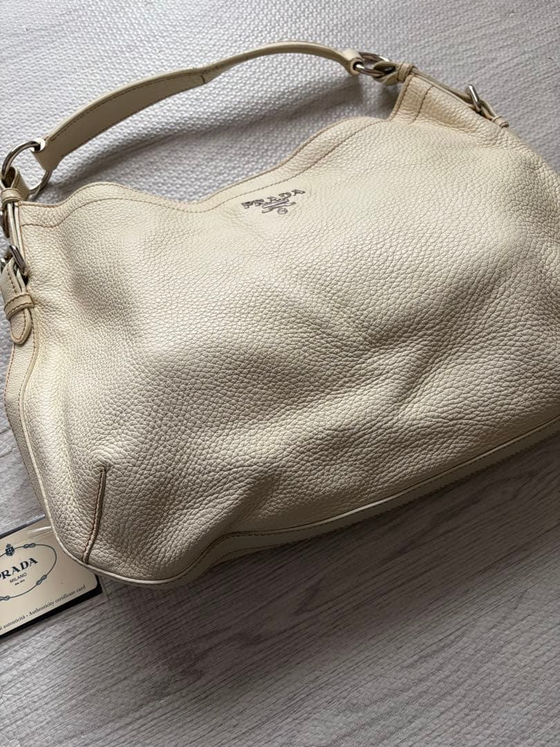 PRADA プラダ ヴィッテロダイノ レザー ワン ショルダー バッグ 白