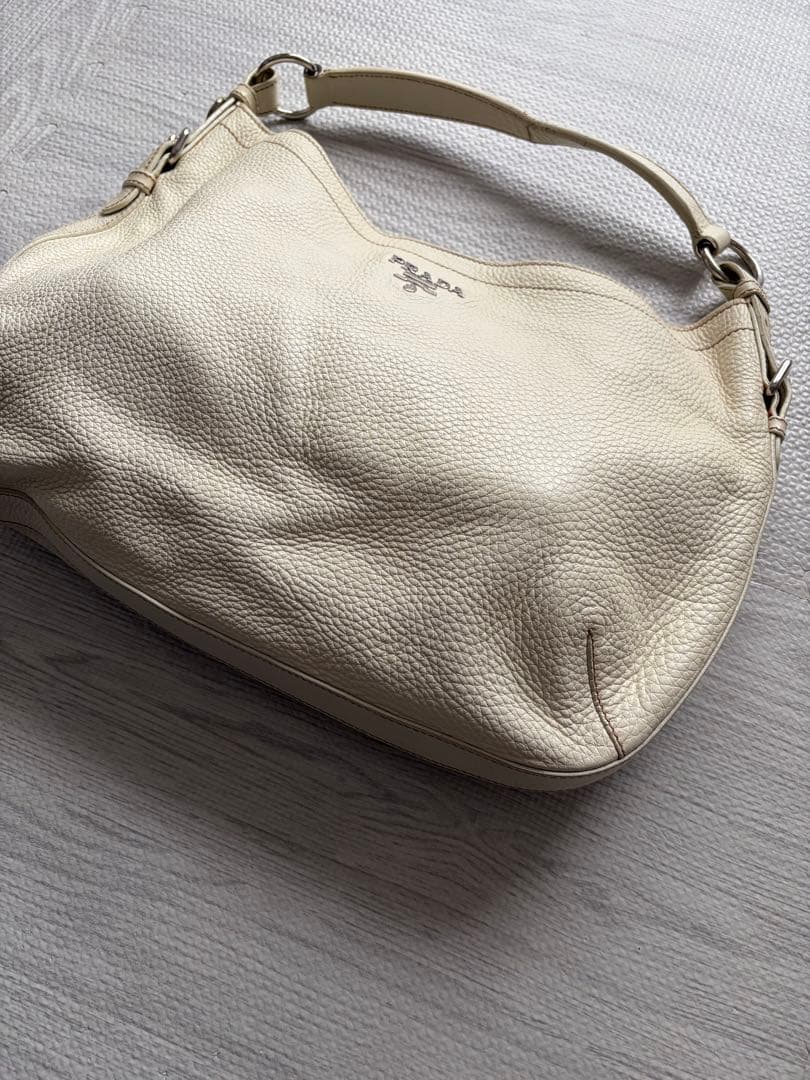 PRADA プラダ ヴィッテロダイノ レザー ワン ショルダー バッグ 白