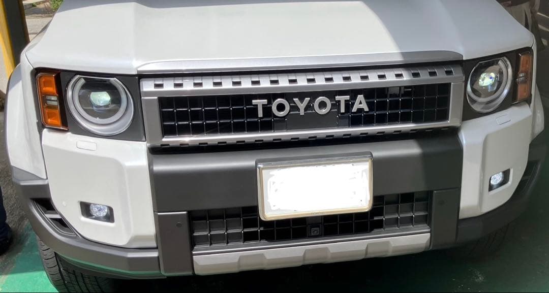 ユ*ク様 TOYOTA LEDヘッドライト　ランクル250 丸目