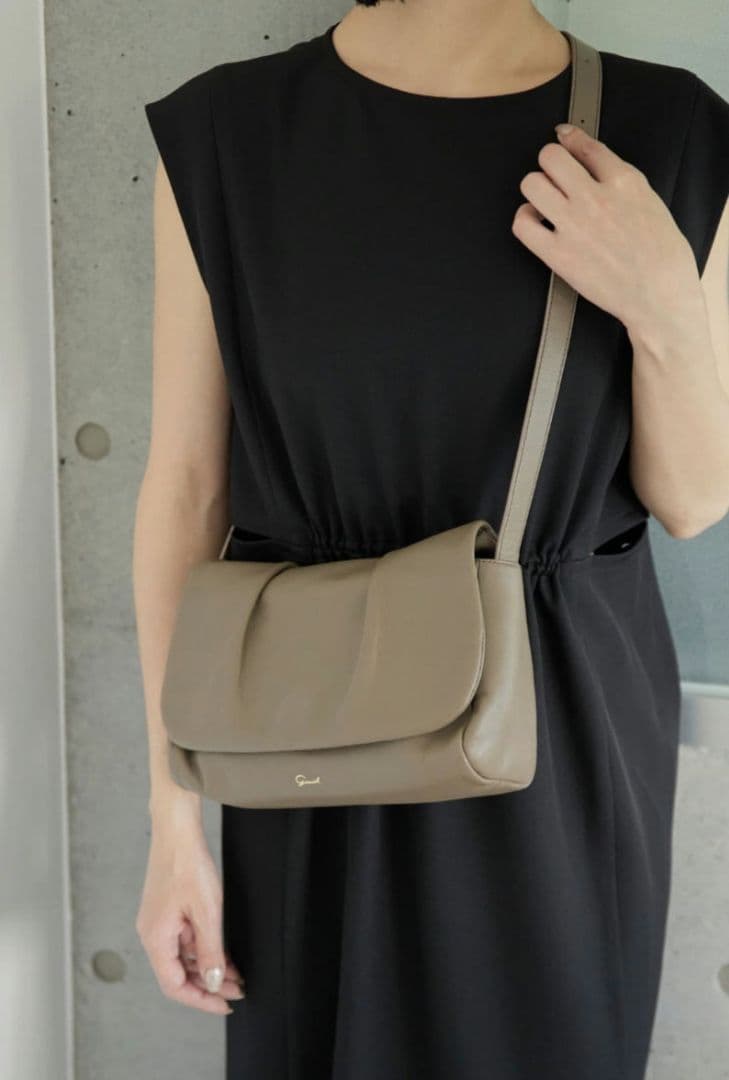 【2/14まで価格】ジェムイル2wayギャザーショルダーバッグ(CE-1509)