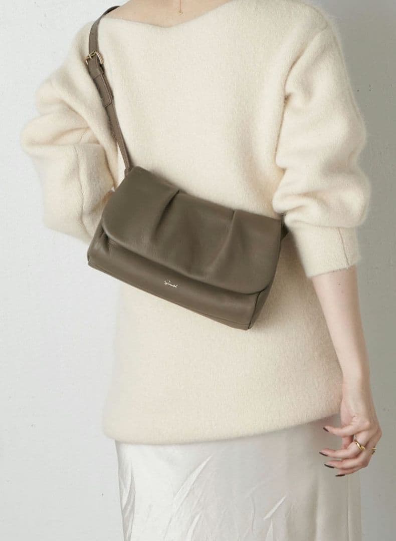 【2/14まで価格】ジェムイル2wayギャザーショルダーバッグ(CE-1509)