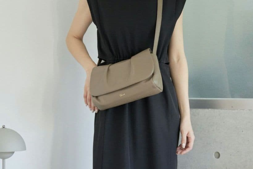 【2/14まで価格】ジェムイル2wayギャザーショルダーバッグ(CE-1509)