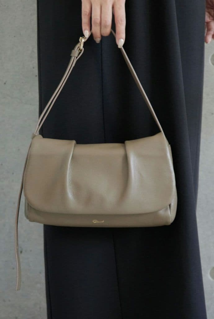 【2/14まで価格】ジェムイル2wayギャザーショルダーバッグ(CE-1509)