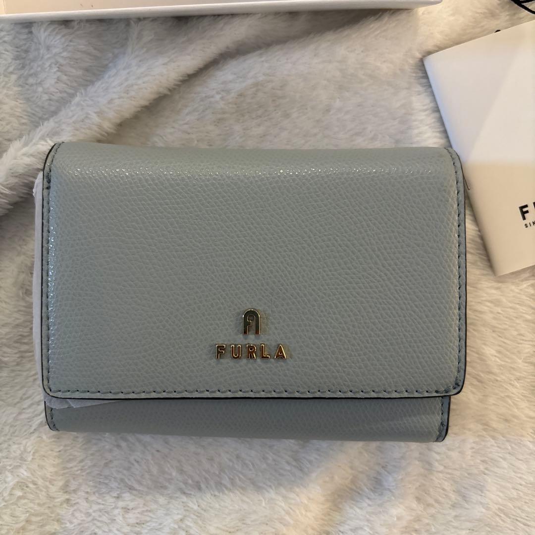 FURLA ブルーグレージュ折りたたみ財布