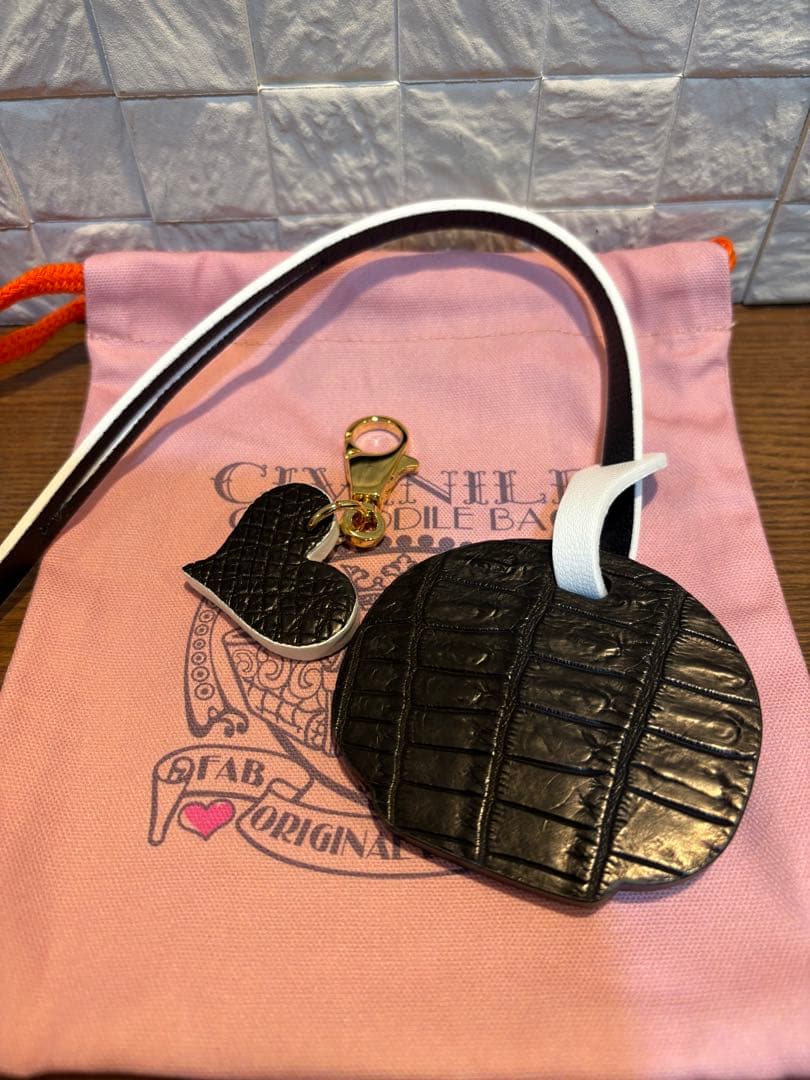 チビナイル　チャーム　クロコダイル　だるま