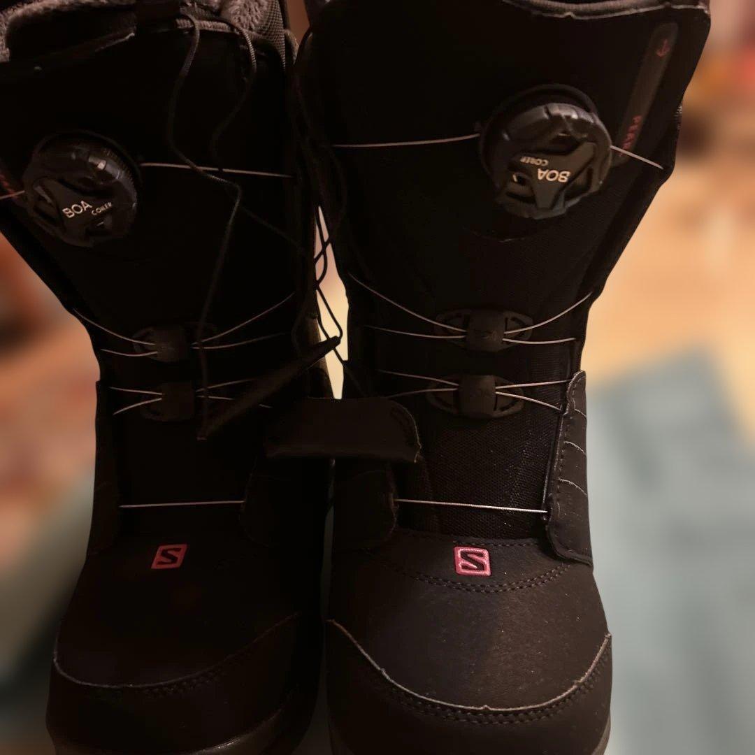 新品Salomon Silver スノーボードブーツ BOA