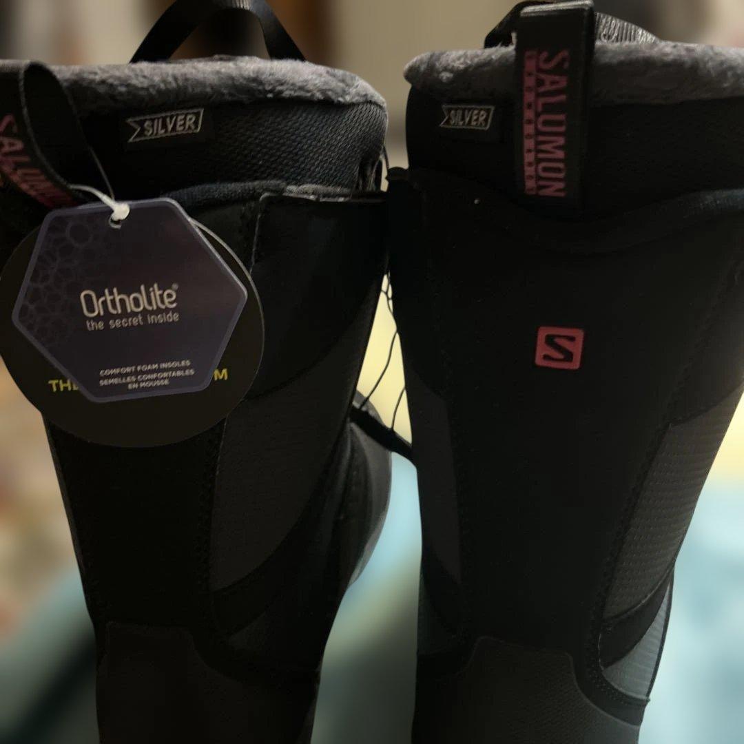 新品Salomon Silver スノーボードブーツ BOA