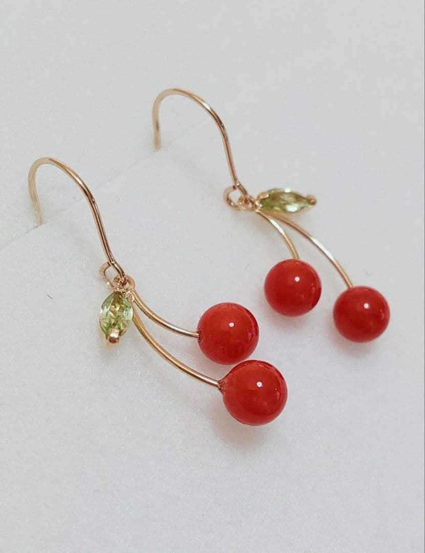 未使用品 k18 赤珊瑚 ペリドット ネックレス と ピアス セット